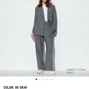 ❌SOLD❌ Uniqlo pleated wide leg pants in grey color like NEW